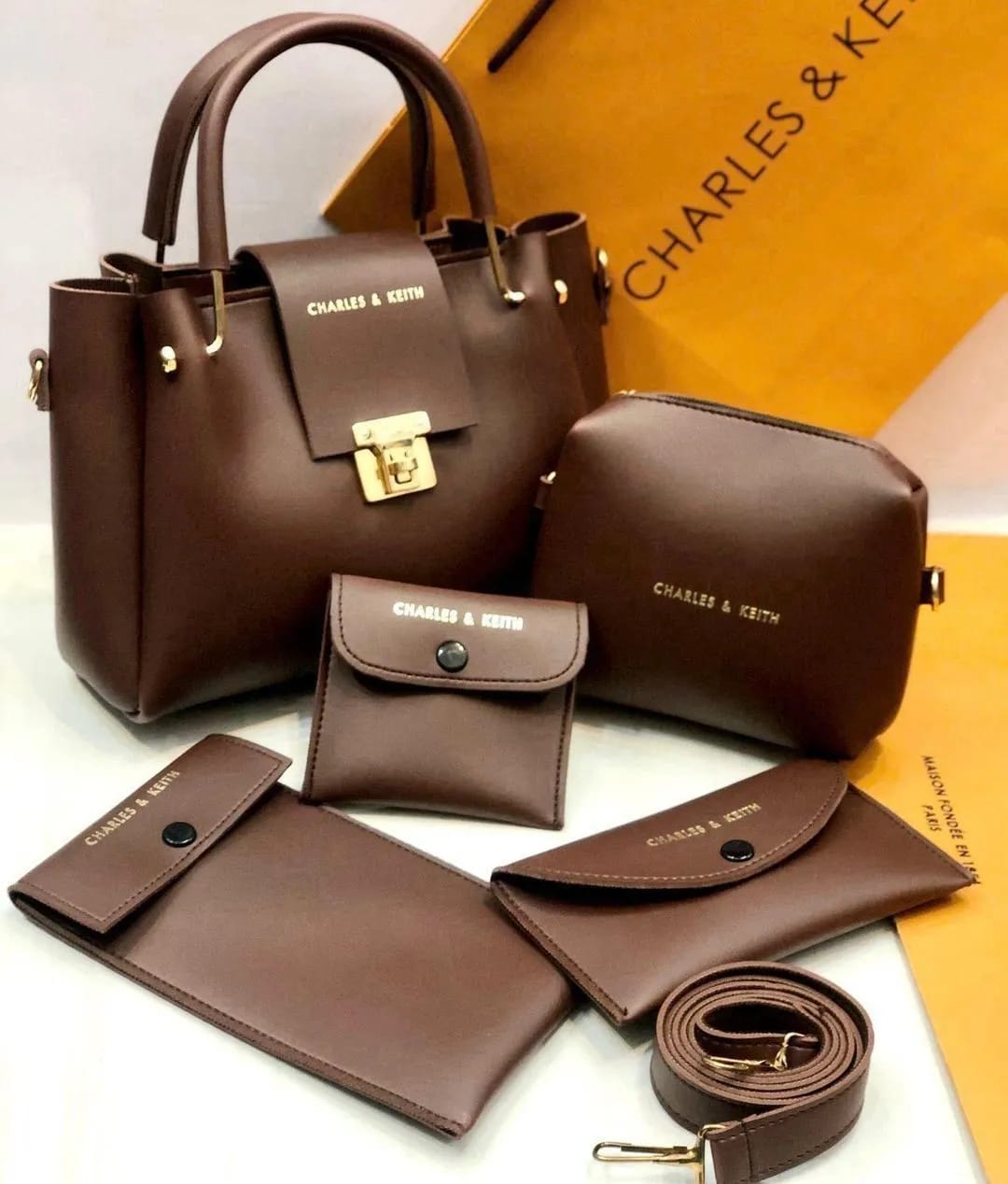 Stylish Women’s Leather Hand Bag Set – 5 Piece Collection